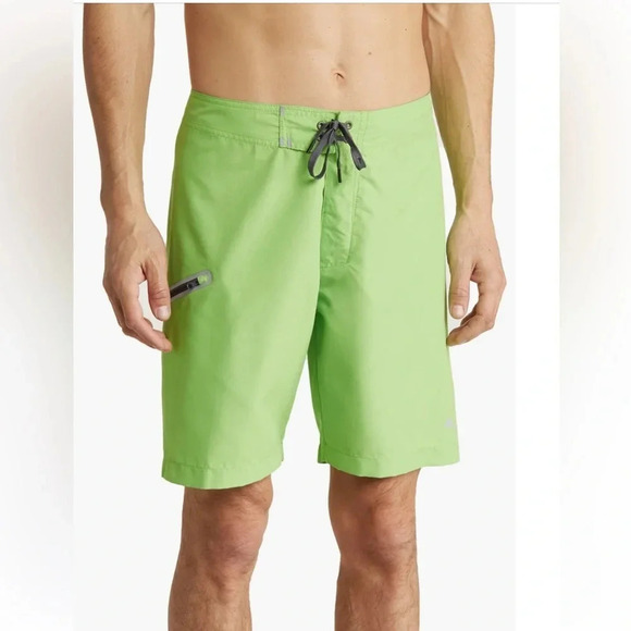 Tommy Bahama Molokai Pineapple splash‎ recycled polyester board shorts Sz 38 NWT - Picture 1 of 7